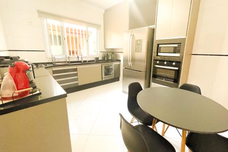 Casa para alugar com 169m², 3 quartos e 4 vagasCozinha