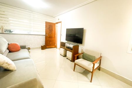 Casa para alugar com 169m², 3 quartos e 4 vagasSala