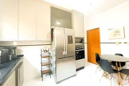 Casa para alugar com 169m², 3 quartos e 4 vagasCozinha