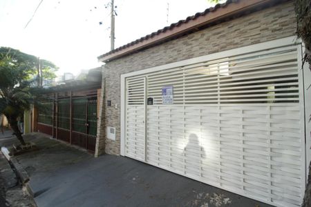 Casa para alugar com 169m², 3 quartos e 4 vagasFachada