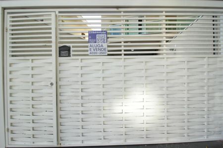 Casa para alugar com 169m², 3 quartos e 4 vagasFachada