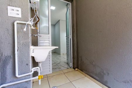 Apartamento para alugar com 40m², 2 quartos e sem vagaVaranda e área de serviço