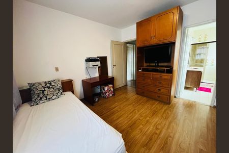 Casa de condomínio à venda com 328m², 4 quartos e 3 vagas Casa de condomínio à venda com 328m², 4 quartos e 3 vagasFoto 20