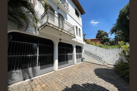 Casa de condomínio à venda com 328m², 4 quartos e 3 vagas Casa de condomínio à venda com 328m², 4 quartos e 3 vagasFoto 05