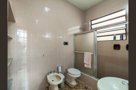 Casa à venda com 292m², 5 quartos e 2 vagasBanheiro Corredor