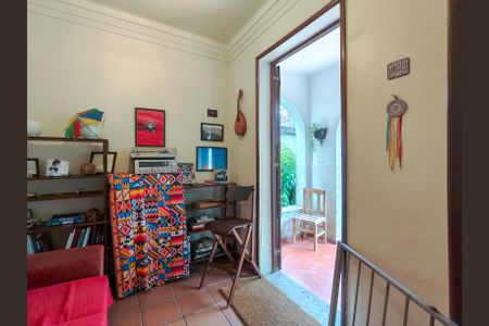 Casa à venda com 292m², 5 quartos e 2 vagasEntrada
