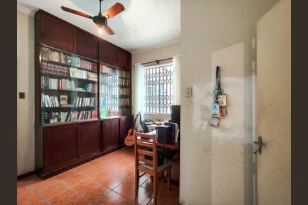 Casa à venda com 292m², 5 quartos e 2 vagasQuarto 3