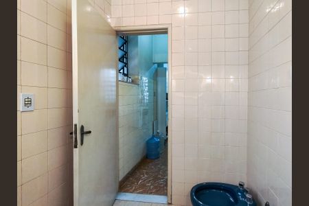 Casa à venda com 292m², 5 quartos e 2 vagasLavabo