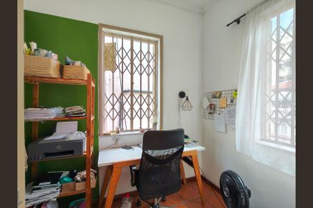 Casa à venda com 292m², 5 quartos e 2 vagasQuarto 1
