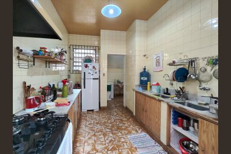 Casa à venda com 292m², 5 quartos e 2 vagasCozinha