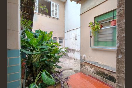 Casa à venda com 292m², 5 quartos e 2 vagasQuintal