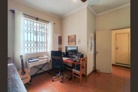 Casa à venda com 292m², 5 quartos e 2 vagasQuarto 3