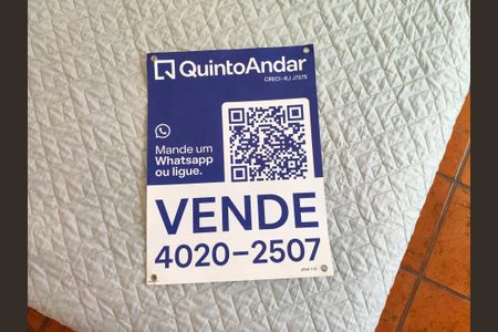 Casa à venda com 292m², 5 quartos e 2 vagasPlaca