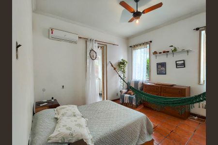 Casa à venda com 292m², 5 quartos e 2 vagasQuarto 2