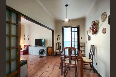 Casa à venda com 292m², 5 quartos e 2 vagasSala