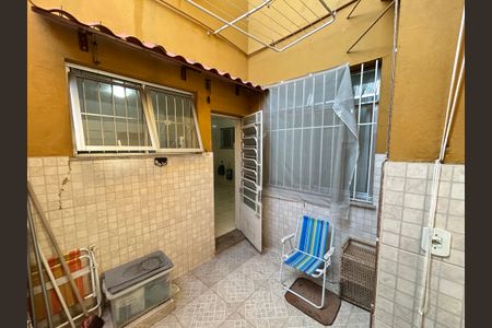 Casa à venda com 141m², 4 quartos e 1 vagaÁrea de Serviço