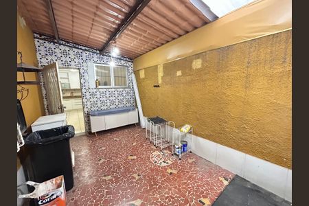 Casa à venda com 141m², 4 quartos e 1 vagaÁrea comum