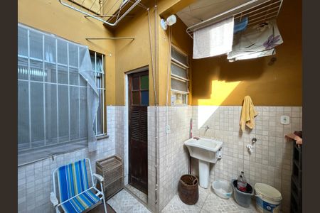 Casa à venda com 141m², 4 quartos e 1 vagaÁrea de Serviço