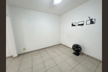 Casa à venda com 141m², 4 quartos e 1 vagaSala