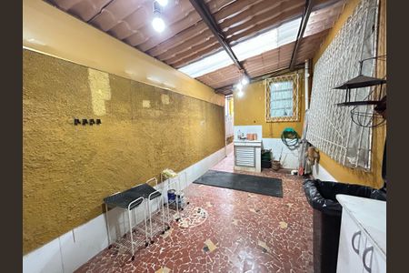 Casa à venda com 141m², 4 quartos e 1 vagaÁrea comum