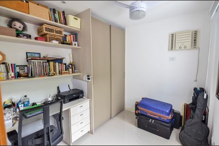 Apartamento à venda com 85m², 3 quartos e 2 vagasQuarto 2