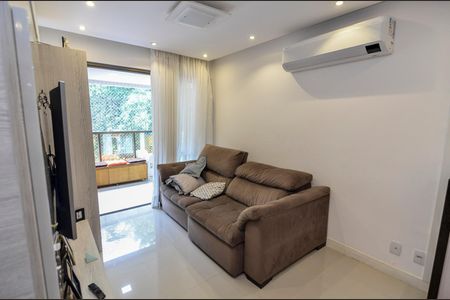 Apartamento à venda com 85m², 3 quartos e 2 vagasSala