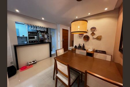 Apartamento à venda com 85m², 3 quartos e 2 vagasSala