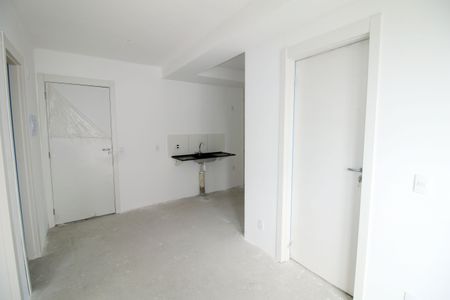Sala de apartamento à venda com 2 quartos, 43m² em Irajá, Rio de Janeiro