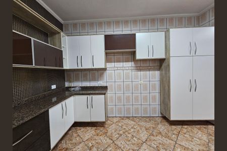 Casa à venda com 130m², 3 quartos e 2 vagasCozinha