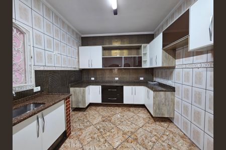 Casa à venda com 130m², 3 quartos e 2 vagasCozinha