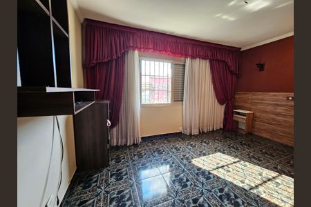 Casa à venda com 130m², 3 quartos e 2 vagasQuarto