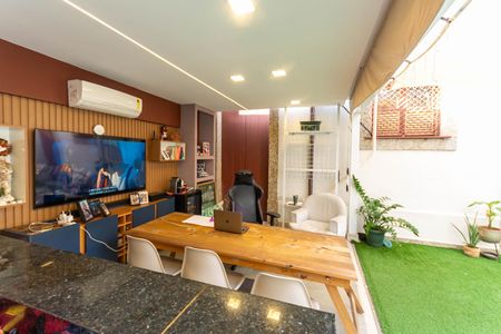 Apartamento à venda com 148m², 2 quartos e 2 vagasVaranda gourmet