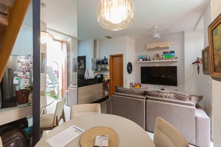 Apartamento à venda com 148m², 2 quartos e 2 vagasSala