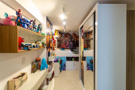 Apartamento à venda com 148m², 2 quartos e 2 vagasSuíte 2