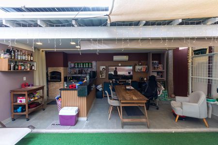 Apartamento à venda com 148m², 2 quartos e 2 vagasVaranda gourmet