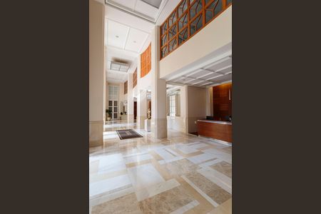 Apartamento para alugar com 200m², 2 quartos e 4 vagas Apartamento para alugar com 200m², 2 quartos e 4 vagasHall social