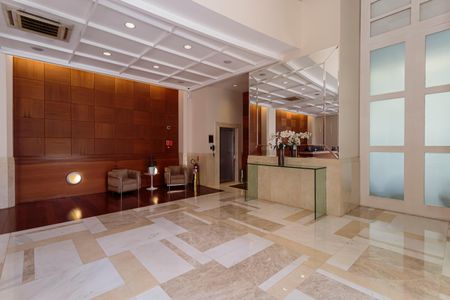 Apartamento para alugar com 200m², 2 quartos e 4 vagas Apartamento para alugar com 200m², 2 quartos e 4 vagasHall social