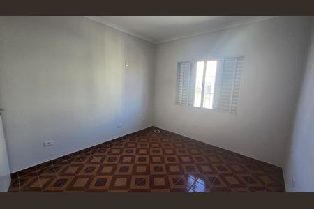 Quarto de casa para alugar com 2 quartos, 80m² em Jardim Belcito, São Paulo