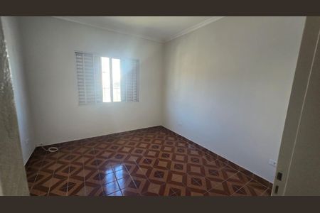 Quarto de casa para alugar com 2 quartos, 80m² em Jardim Belcito, São Paulo
