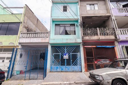 Casa à venda com 88m², 4 quartos e 1 vagaFachada