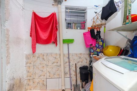 Casa à venda com 88m², 4 quartos e 1 vagaCasa 3 - Área de Serviço