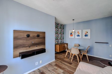 Sala de apartamento para alugar com 2 quartos, 49m² em Cambuci, São Paulo