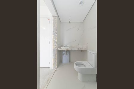 Apartamento à venda com 219m², 3 quartos e 4 vagasBanheiro da Suíte 2