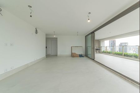 Apartamento à venda com 219m², 3 quartos e 4 vagasSala