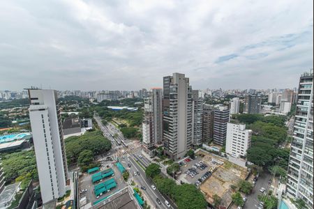 Apartamento à venda com 219m², 3 quartos e 4 vagasVaranda - Vista