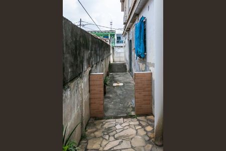 Casa à venda com 200m², 3 quartos e 3 vagasVaranda dos fundos - Acesso lateral