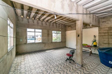 Casa à venda com 200m², 3 quartos e 3 vagasTerraço