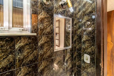 Casa à venda com 200m², 3 quartos e 3 vagasBanheiro da Suíte