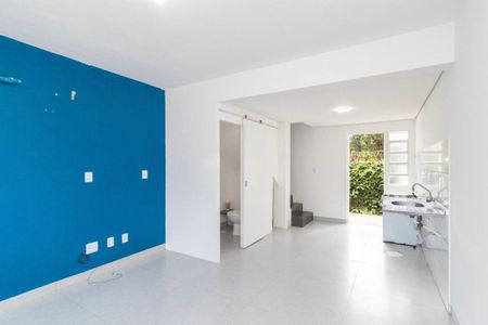 Sala de casa de condomínio para alugar com 1 quarto, 55m² em Santa Tereza, Porto Alegre