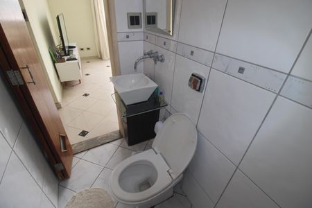 Apartamento à venda com 62m², 2 quartos e 1 vagaBanheiro 2